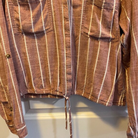 Abercrombie & Fitch Long-Sleeve Cropped Striped Long Sleeve Cinch Bottom Shirt L - Picture 2 of 6